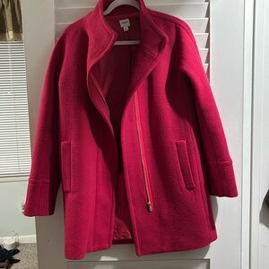 J Crew coat. Women’s size 2. Wool/polyester. Like new. Worn once.